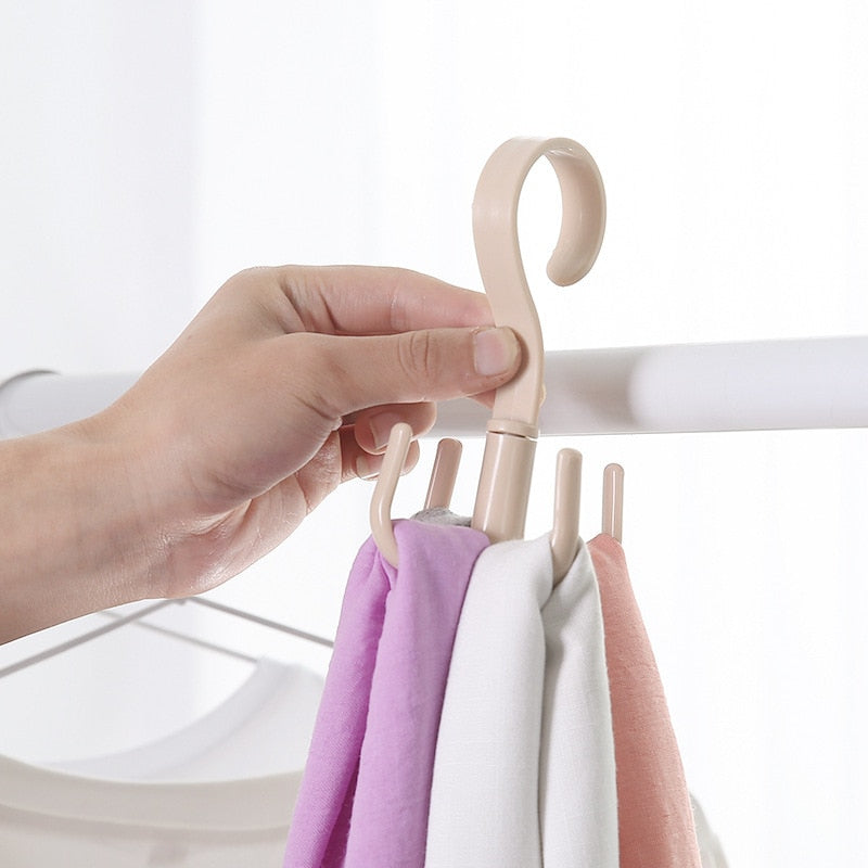 Space Saving Rotating Hanger